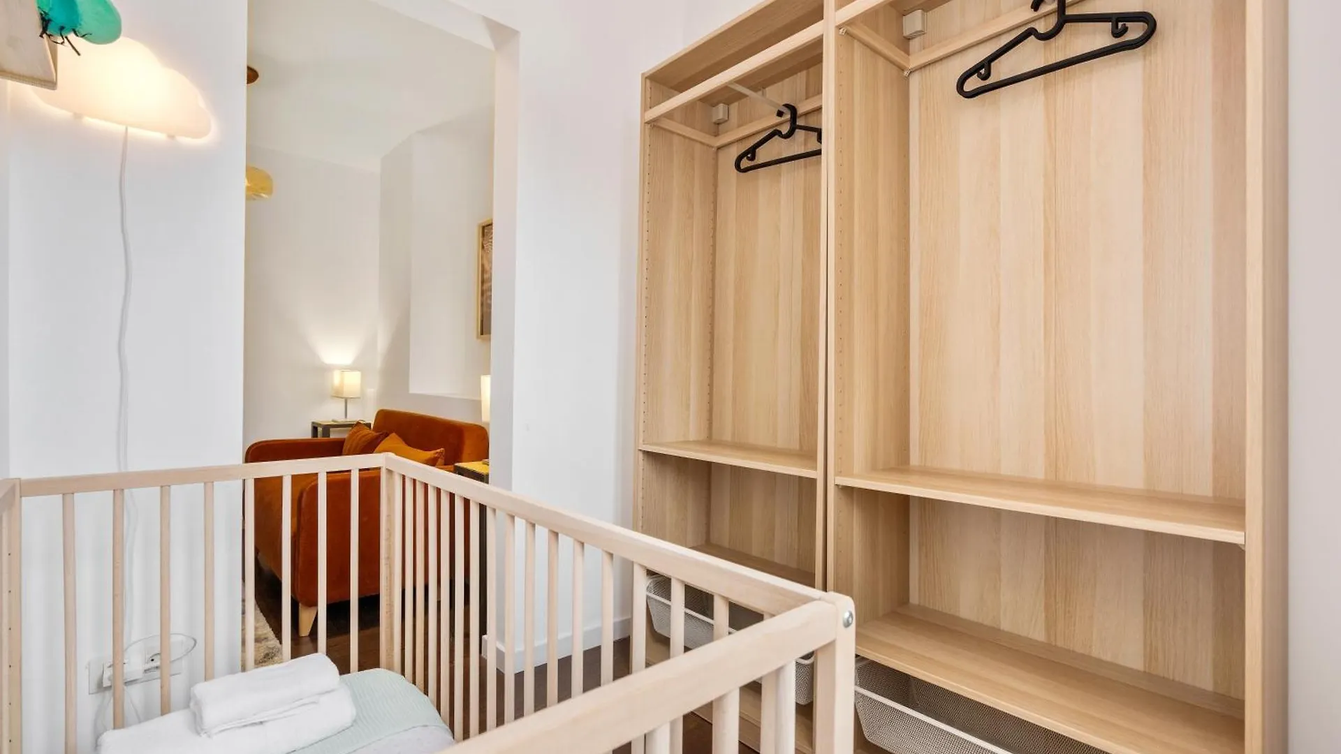 Enrique Granados Apartment Barcelone