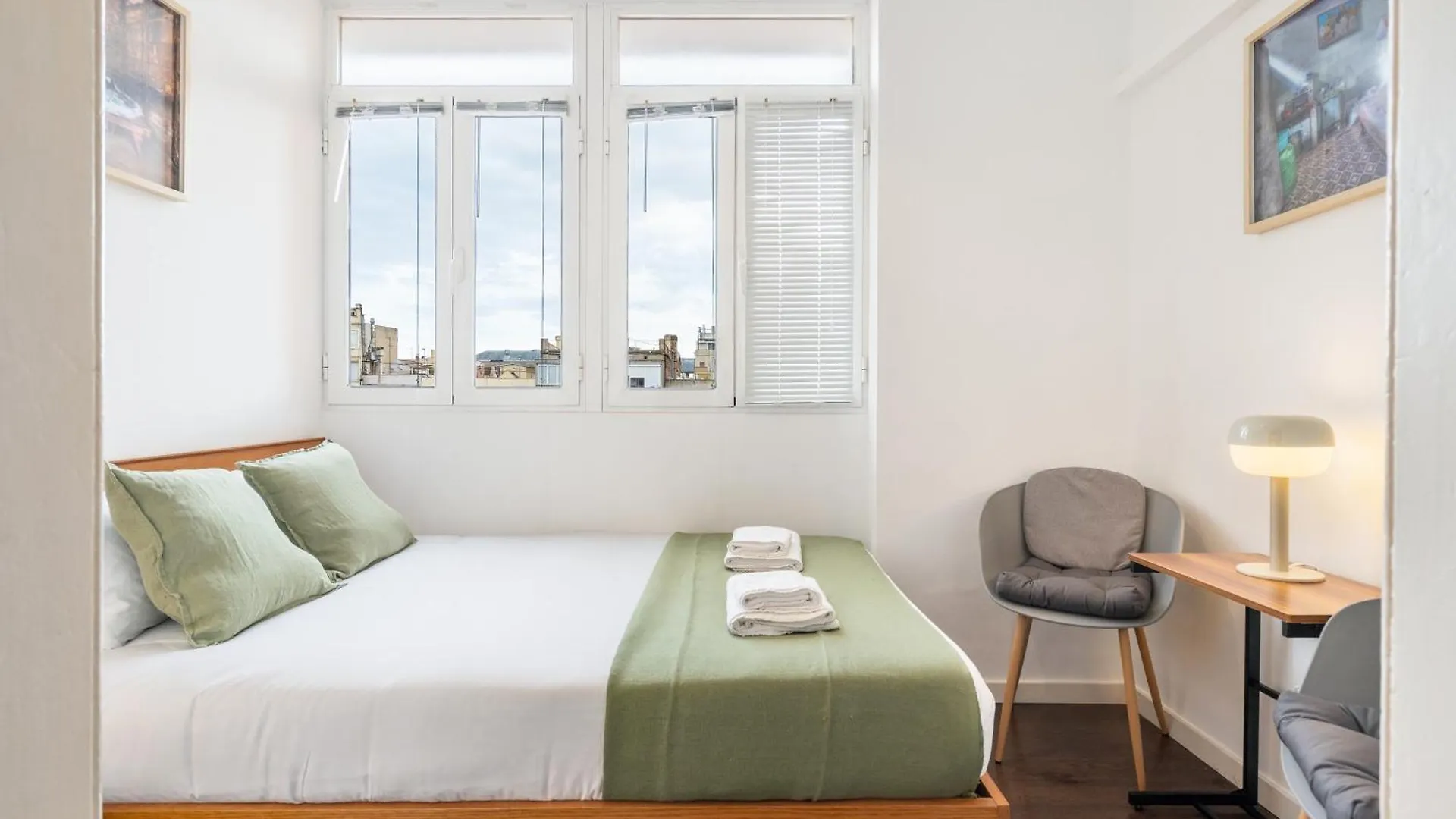 Enrique Granados Apartment Barcelone